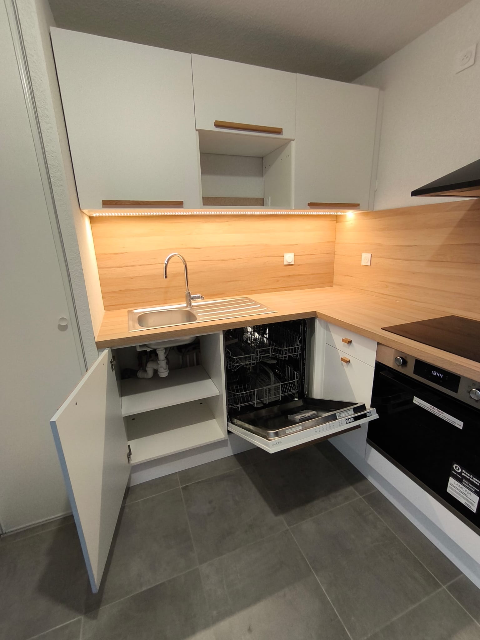 Cuisine blanc / chêne — photo 1
